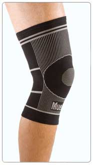 Mueller 4-Way Stretch Knee Support