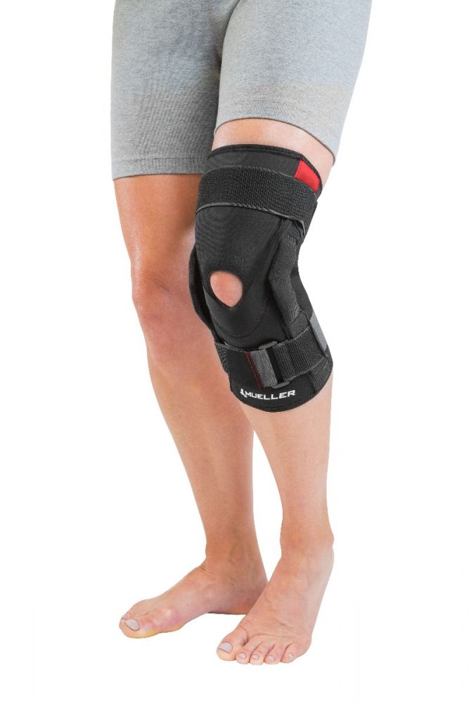 Mueller Hinged Knee Brace, Black